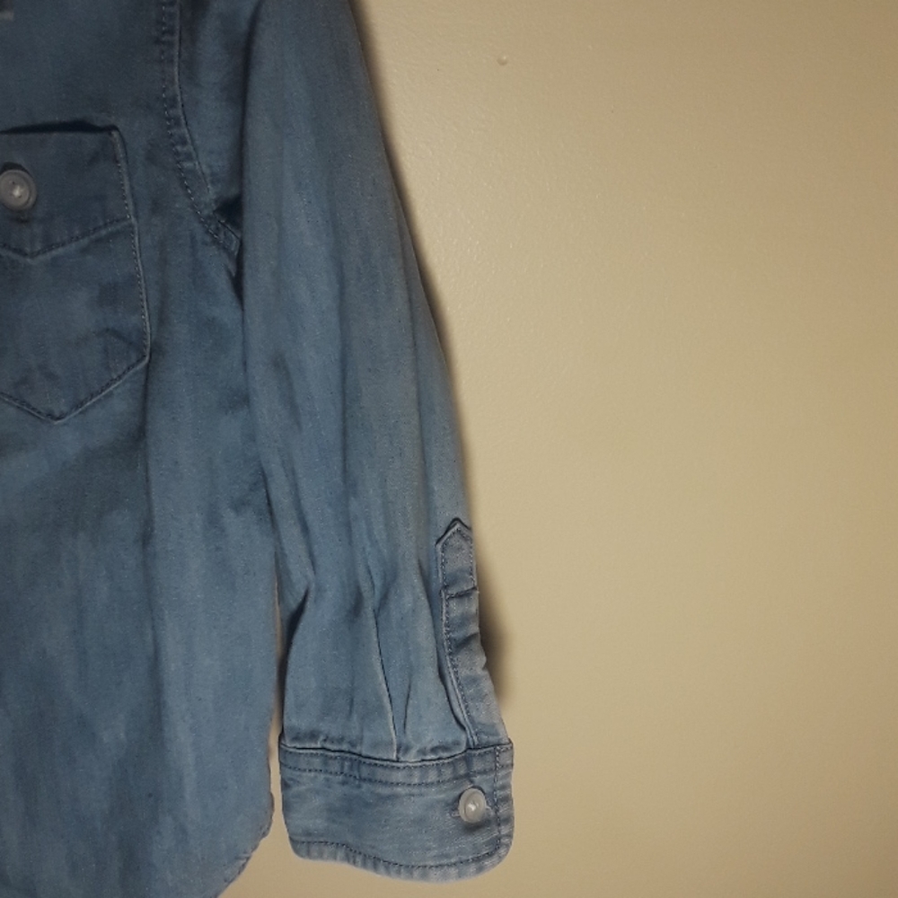 hannaAndersson button down collar light denim top - Picture 7 of 10